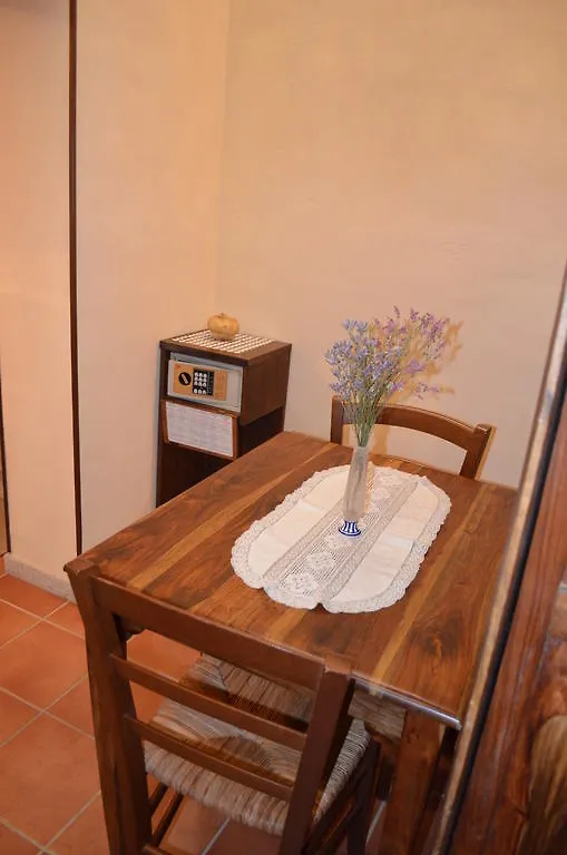 Palazzo Alle Mura Appartamenti Per Vacanze Staggia Senese 0*,  Italy