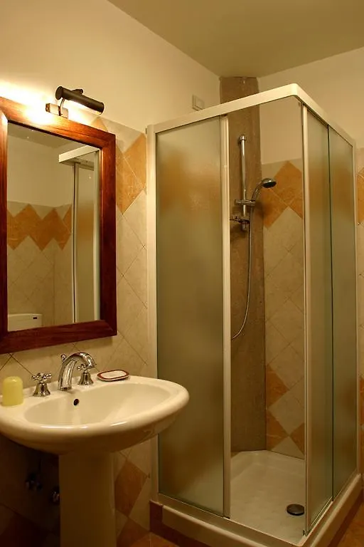 Apartment Palazzo Alle Mura Appartamenti Per Vacanze Staggia Senese