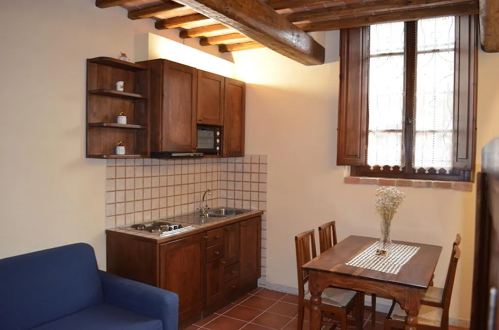 Apartment Palazzo Alle Mura Appartamenti Per Vacanze Staggia Senese