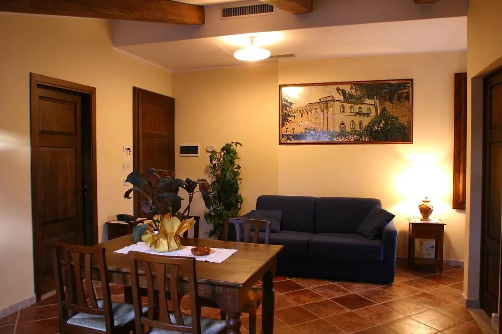 Palazzo Alle Mura Appartamenti Per Vacanze Staggia Senese