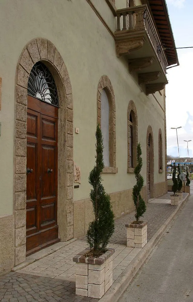 Apartment Palazzo Alle Mura Appartamenti Per Vacanze Staggia Senese