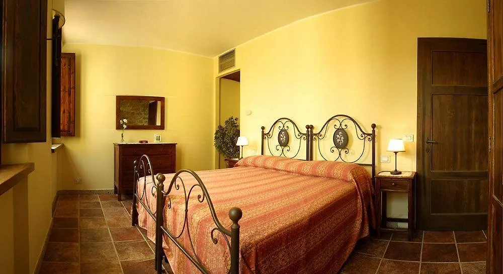 Palazzo Alle Mura Appartamenti Per Vacanze Staggia Senese